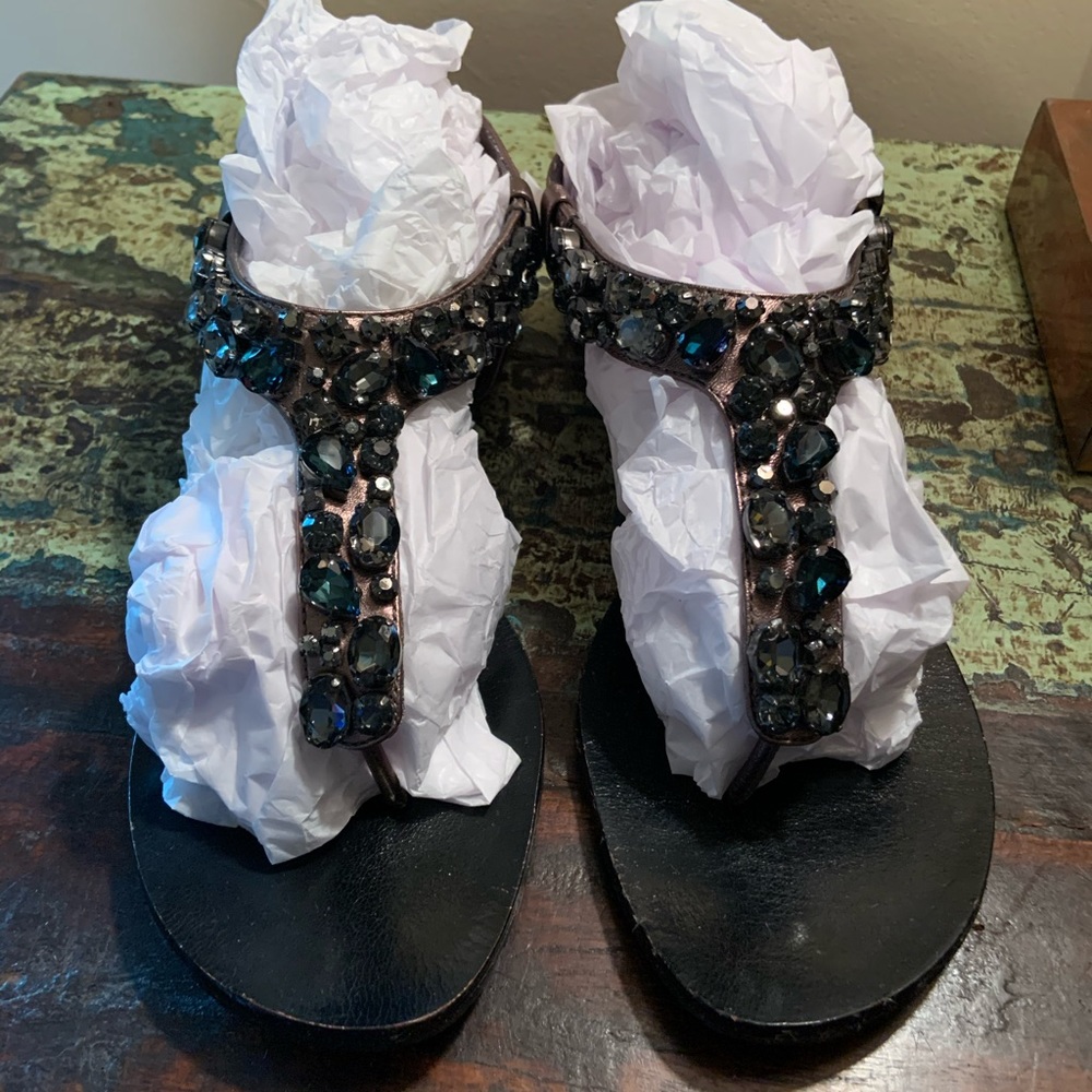 PELLE Moda | bronze leather and rhinestones sandal
